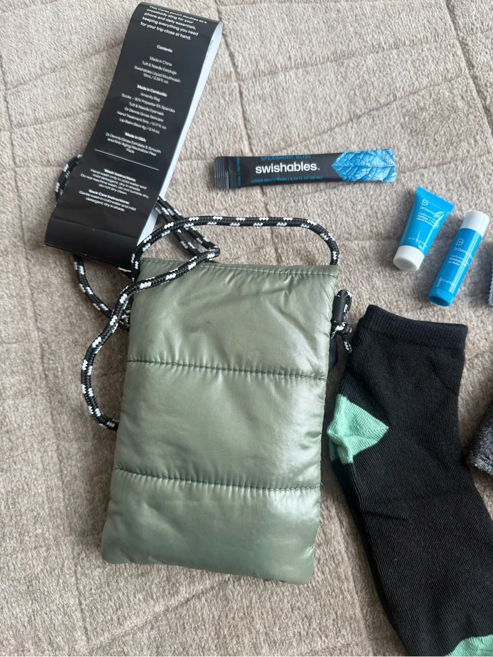 NEW JetBlue Mint Caraa Crossbody Amenity Kit Dr Dennis Gross